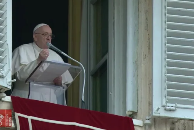 El Papa Francisco presenta a la Virgen los “sufrimientos y lágrimas” de Ucrania