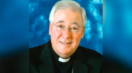 Mons. Reig Plà premiado por su valiente defensa de la vida del no nacido