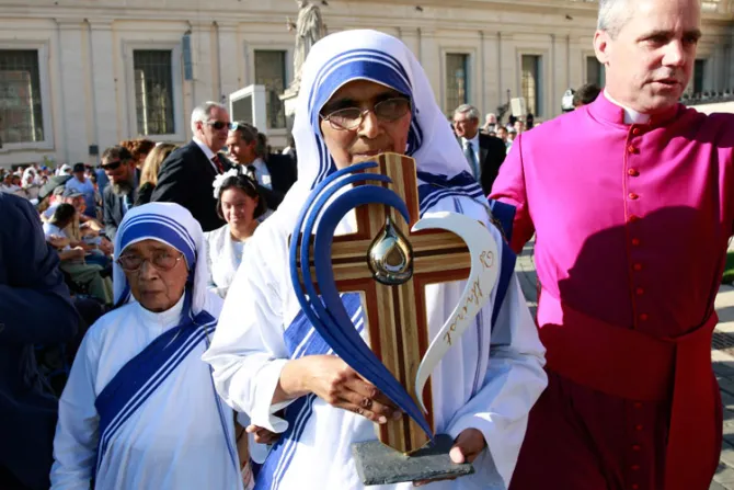Santa Teresa de Calcuta: El significado espiritual del relicario en su canonización