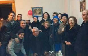 Religiosas del IVE con cristianos de Alepo / Foto: Cortesu00eda Hermana Maru00eda Sponsa Iusti Ioseph del IVE 