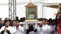 Reliquia de Mons. Oscar Romero durante ceremonia de beatificación / Foto: Flickr de Presidencia El Salvador
