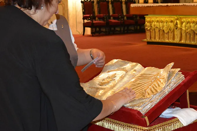Paraguay también recibirá reliquia de sangre de San Juan Pablo II