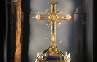 Fragmentos de la cruz de Cristo en la Basílica de la Santa Cruz de Jerusalén Crédito: Almudena Martínez-Bordiú