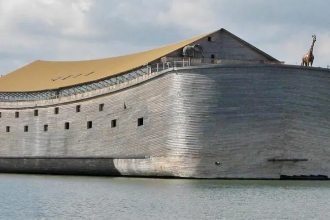 VIDEO: Construyen imponente réplica exacta del Arca de Noé
