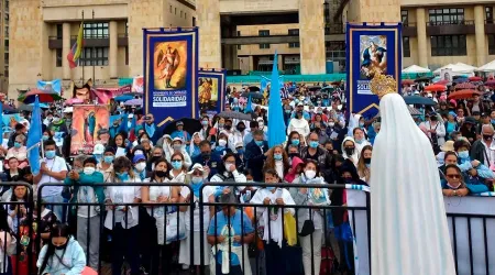 Miles de católicos marchan y rezan en toda Colombia por el fin del aborto
