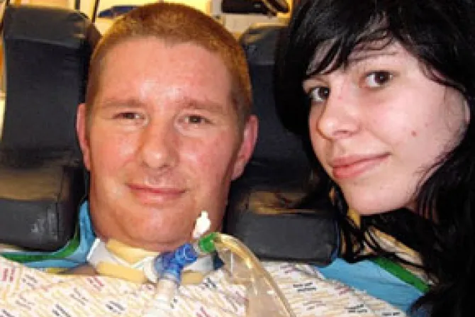 Le declararon muerte cerebral, pero movió los ojos y médicos lo salvaron