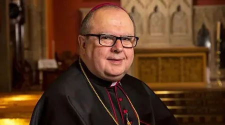 Vaticano investiga a obispo acusado por fiestas homosexuales y abuso de sacerdote
