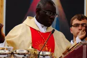 Cardenal Sarah: Sacerdotes no están obligados a lavar pies de mujeres en Jueves Santo