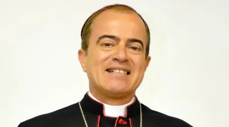 ¿El Arzobispo de San Juan está detrás de la destitución de un obispo en Puerto Rico?