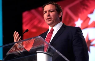Gobernador de Florida, Ron DeSantis. Cru00e9dito: Gage Skidmore (CC BY-SA 2.0) 