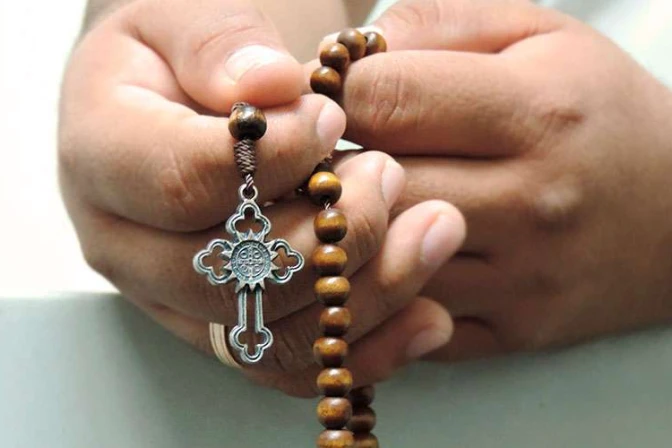 Arzobispo pide a población quedarse en casa y orar para derrotar al coronavirus