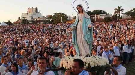 La Iglesia en Uruguay transita entre la Virgen María y la Eucaristía, asegura Cardenal