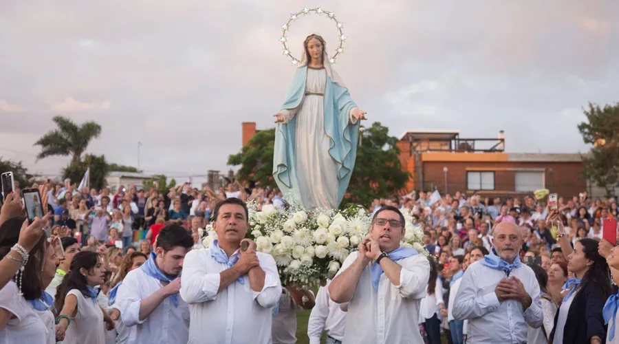 Rosario de Bendiciones para las Familias / Foto: Iglesia Católica de Montevideo