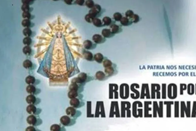 Un Rosario por la Argentina alienta a rezar por la Patria