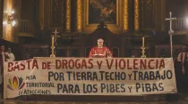 Misa de los descartados "¡Basta de drogas y violencia!". Crédito: Cortesía Juan Esteban Álvarez
