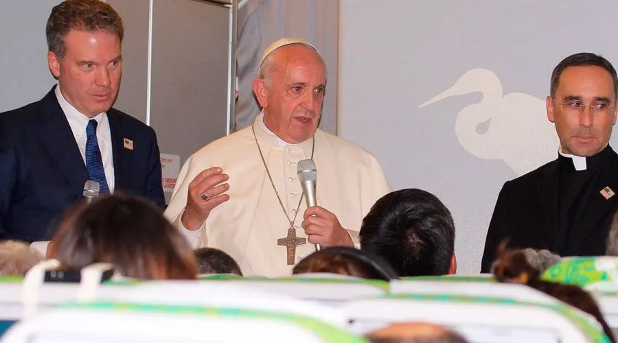Papa Francisco: Yo soy el responsable del acuerdo con China