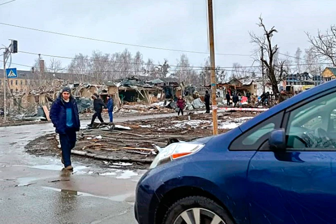 ¿Los católicos pueden hacer la diferencia en el conflicto en Ucrania? Arzobispo responde