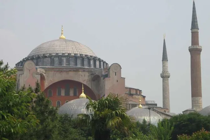 ¿Podría la antigua catedral de Santa Sofía pasar de museo a mezquita?