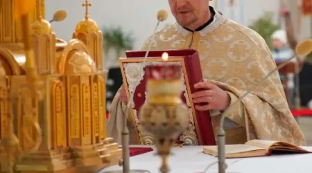 Así puedes ayudar a más de 2 mil sacerdotes que mantienen viva la fe en Ucrania