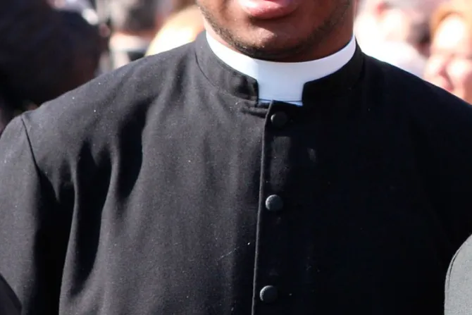 Secuestran y asesinan a sacerdote en Nigeria