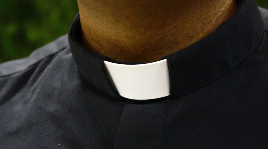 Amenazan de muerte a sacerdote y disponen su salida temporal de diócesis