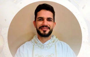 P. Douglas Ferreira Leite. Cru00e9dito: Diu00f3cesis de Caratinga 