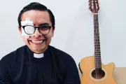 Joven sacerdote influencer que batalló contra el cáncer partió a la Casa del Padre 