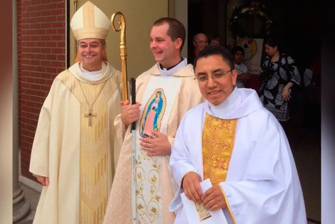 Este nuevo sacerdote es ciego y tiene un don muy especial