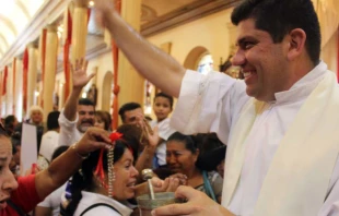 P. Luis Enrique Guillu00e9n. Cru00e9dito: Arquidiu00f3cesis de San Josu00e9 