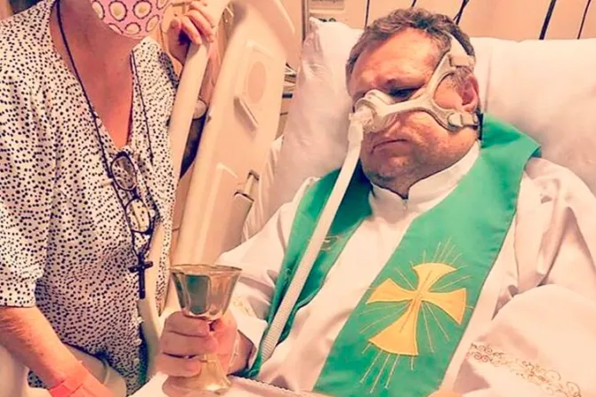 VIRAL: Sacerdote con rara enfermedad pide no ser intubado para seguir celebrando Misa 
