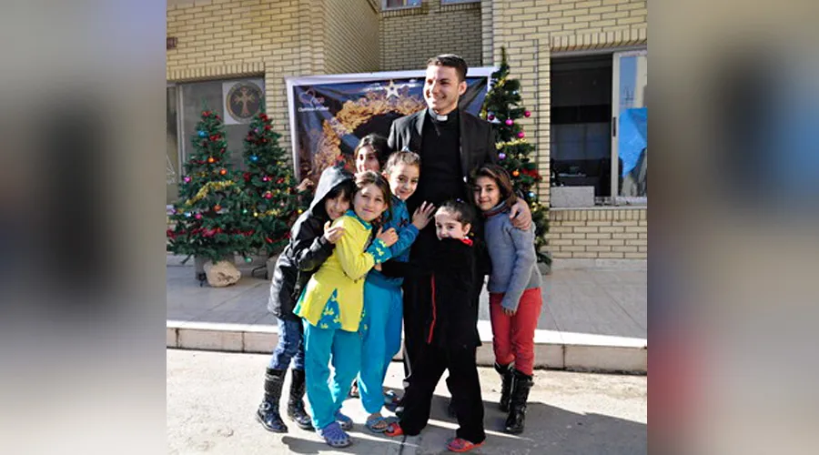 Sacerdote en Irak. Foto: Ayuda a la Iglesia Necesitada.?w=200&h=150