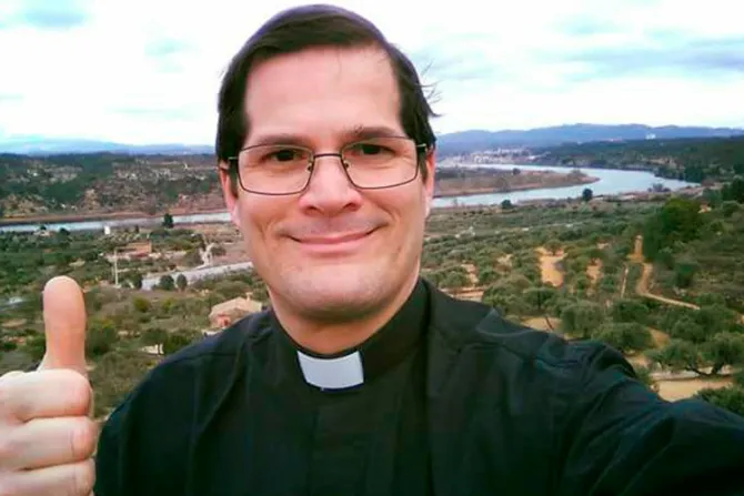 Fallece en accidente querido sacerdote youtuber a los 46 años