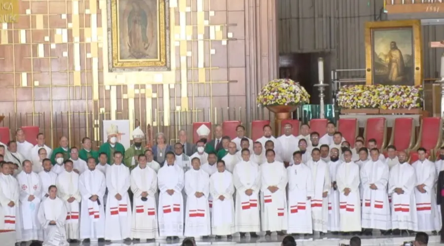 Sacerdotes en Misa de envío el 31 de agosto, en la Basílica de Guadalupe. Crédito: Captura de video / Basílica de Guadalupe.