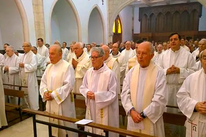 6 sacerdotes con 50 años de ordenados en México dan 4 sabios consejos a jóvenes