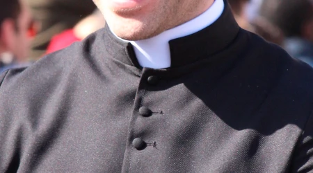 Condenan a 5 au00f1os de prisiu00f3n a sacerdote acusado de abusos en Espau00f1a