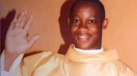 Hombres armados irrumpen en casa parroquial y secuestran a sacerdote en Nigeria