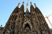 La Basílica de la Sagrada Familia en Barcelona se iluminará de rojo por los mártires