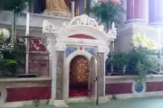 Profanan y roban la Eucaristía en catedral uruguaya