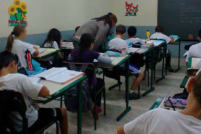 Denuncian que Gobierno de España pretende “asfixiar” a la educación concertada