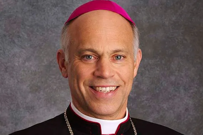 Valiente arzobispo celebra 40 años de sacerdote en Estados Unidos