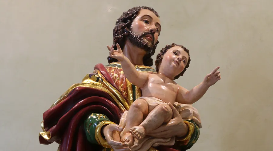 San José y el Niño Jesús. Créditos: Lawrence OP (CC BY-NC-ND 2.0)
