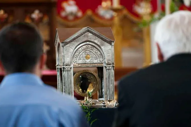 Anuncian gira de reliquia de San Juan María Vianney ante escándalo de abusos sexuales