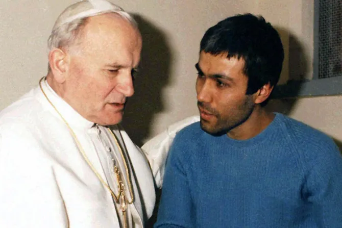 Hace 37 años San Juan Pablo II perdonó a quien trató de matarlo