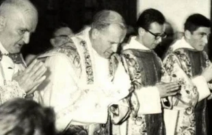 San Juan Pablo II el du00eda de su ordenaciu00f3n episcopal. Foto: Twitter Church in Poland 