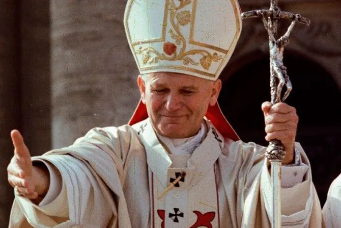 El año de San Juan Pablo II: La familia cristiana y la misericordia de la Iglesia