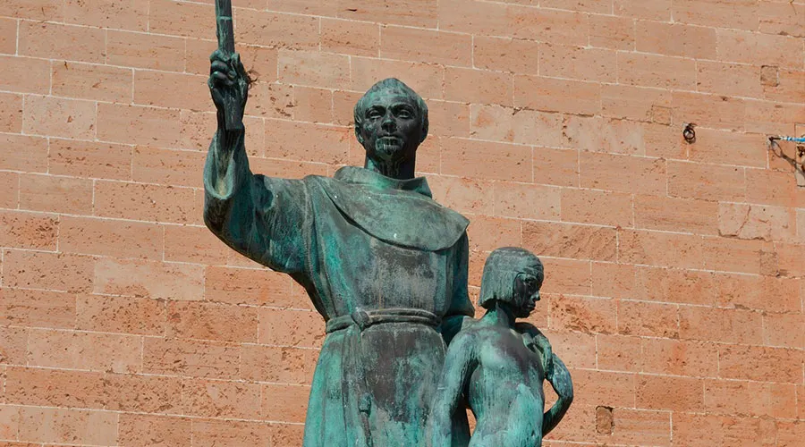 Derribar estatuas de San Junípero refleja poco conocimiento de historia, indican obispos