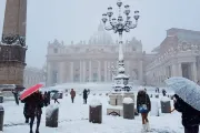 Roma y el Vaticano amanecen cubiertas de nieve debido a fuerte tormenta [FOTOS Y VIDEO]
