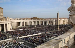 Plaza de San Pedro en el Vaticano. Foto: Lauren Carter / ACI Prensa. 