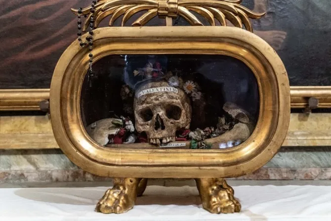 ¿Dónde se encuentra el cráneo de San Valentín?