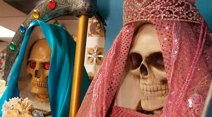 ORACIONES DE LA SANTA MUERTE